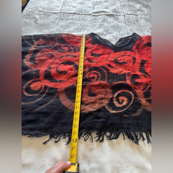 Elegant Black and Red Swirl Women's Sweater - Picture 11 of 14